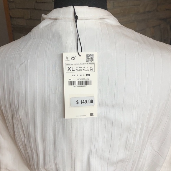 White Textured Jacket with Belt NWT - Picture 7 of 8